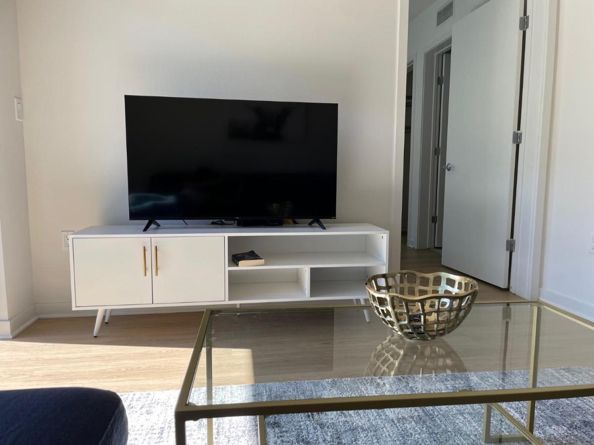 Las Palmas - Modern, Stylish, Spacious, Secure & Tranquil Condo With 2 Master Suite Bedrooms - Wlk To Sm Pier ロサンゼルス エクステリア 写真